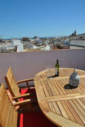 Quirky townhouse with a seaview roof terrace